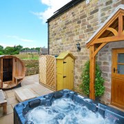 Honeysuckle Cottage self catering cottage with Hot Tub